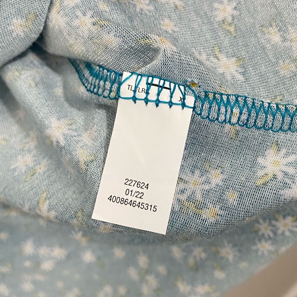 *NWT* Juniors' SO® Relaxed Scoopneck Tank Top Teal Ditsy Floral Size XL - Picture 3 of 6